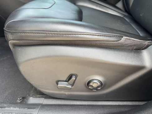 Used 2021 Jeep Cherokee Latitude Plus w/ Sun & Sound Group FWD image 6