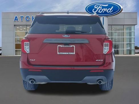 Certified 2022 Ford Explorer XLT w/ Equipment Group 202A image 6