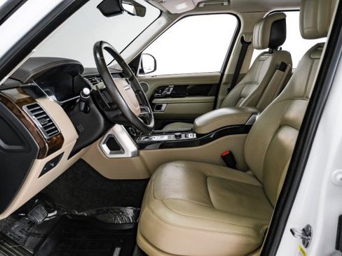 Used 2020 Land Rover Range Rover HSE image 31