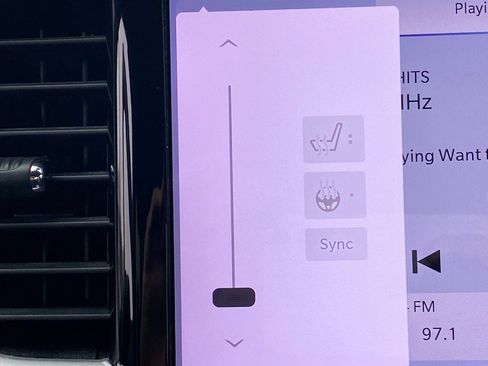 Used 2022 Chrysler Pacifica Touring-L w/ S Appearance Package image 15