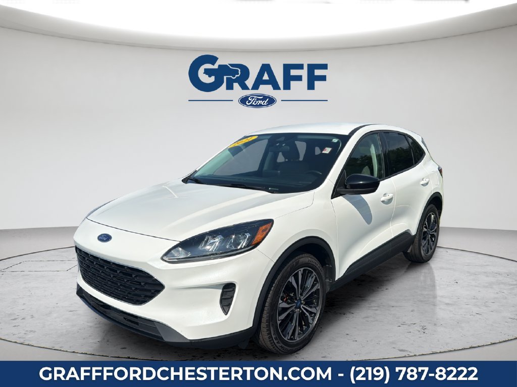 Used 2021 Ford Escape SE w/ SE Sport Appearance Package AWD/4WD image 1