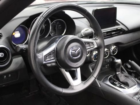 Used 2022 MAZDA MX-5 Miata Grand Touring w/ Weather Package RWD image 2