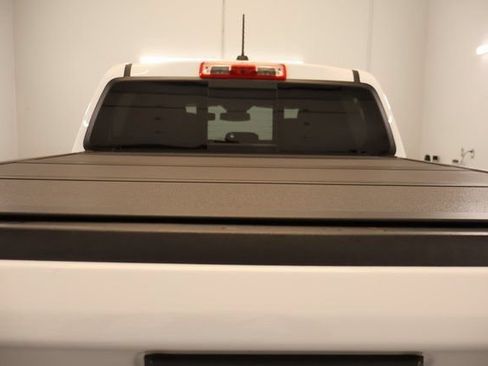 Used 2024 Chevrolet Colorado Z71 w/ Z71 Convenience Package 2 AWD/4WD image 24