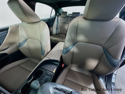 Certified 2023 Lexus ES 250 w/ Premium Package image 22