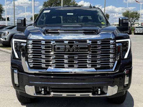 New 2026 GMC Sierra 2500 Denali w/ Denali Reserve Package image 7