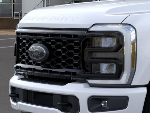 New 2026 Ford F350 Lariat w/ Black Appearance Package AWD/4WD image 17