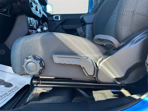 New 2026 Jeep Gladiator Mojave image 25