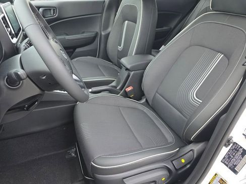 New 2026 Hyundai Venue SEL FWD image 22