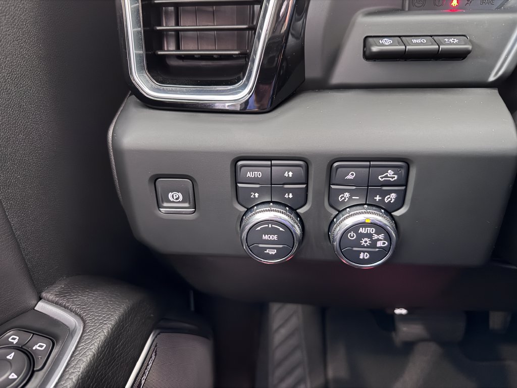 Certified 2024 GMC Sierra 1500 Denali w/ Denali Reserve Package AWD/4WD image 26
