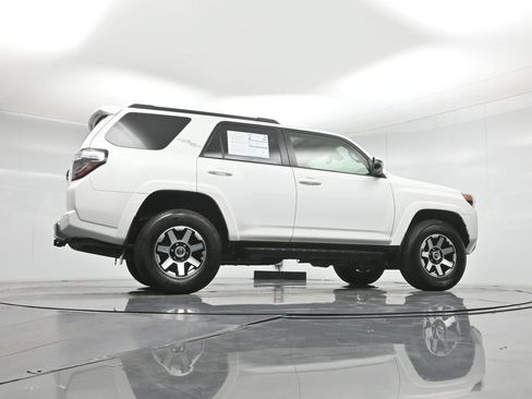 Used 2022 Toyota 4Runner TRD Off-Road Premium AWD/4WD image 48