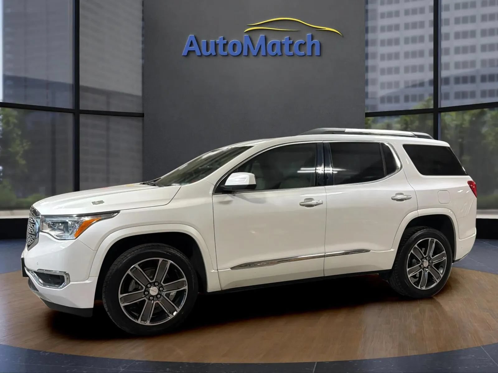 Used 2017 GMC Acadia Denali w/ Technology Package AWD/4WD image 5