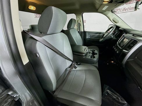 Used 2024 RAM 1500 Classic SLT image 30