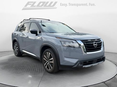 Used 2024 Nissan Pathfinder Platinum w/ Cargo Package FWD image 1