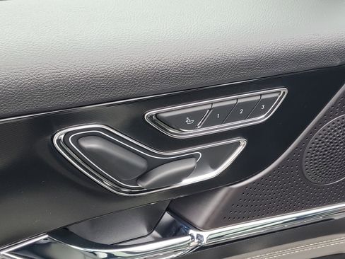 New 2026 Lincoln Corsair Premiere image 9