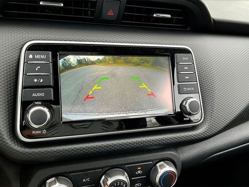 New 2025 Nissan Kicks Play S image 19