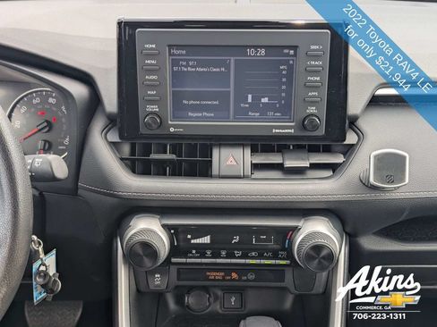 Used 2022 Toyota RAV4 LE FWD image 17