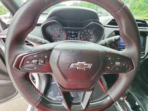 Used 2021 Chevrolet TrailBlazer RS w/ Convenience Package AWD/4WD image 16