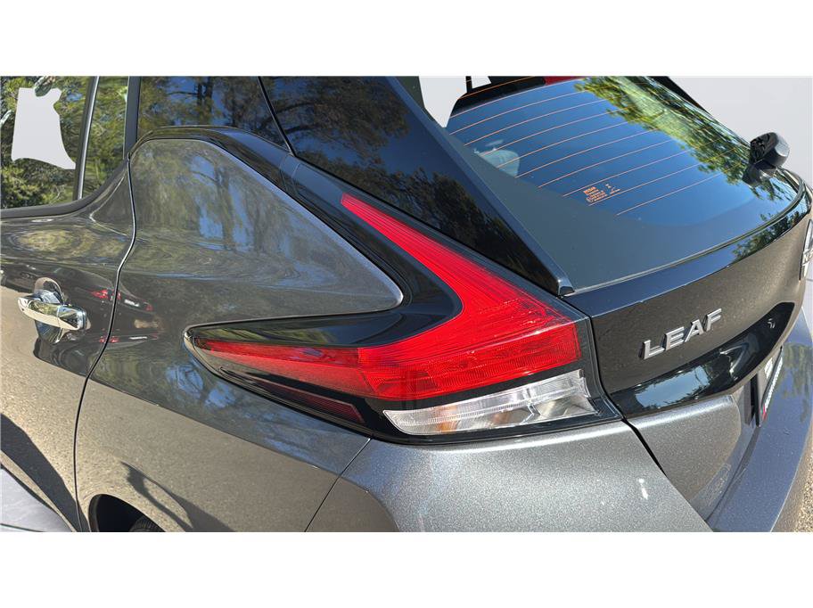 Used 2025 Nissan Leaf S FWD image 38