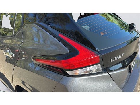 Used 2025 Nissan Leaf S FWD image 38