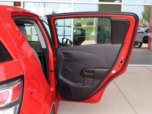 Used 2020 Chevrolet Sonic LT FWD image 30