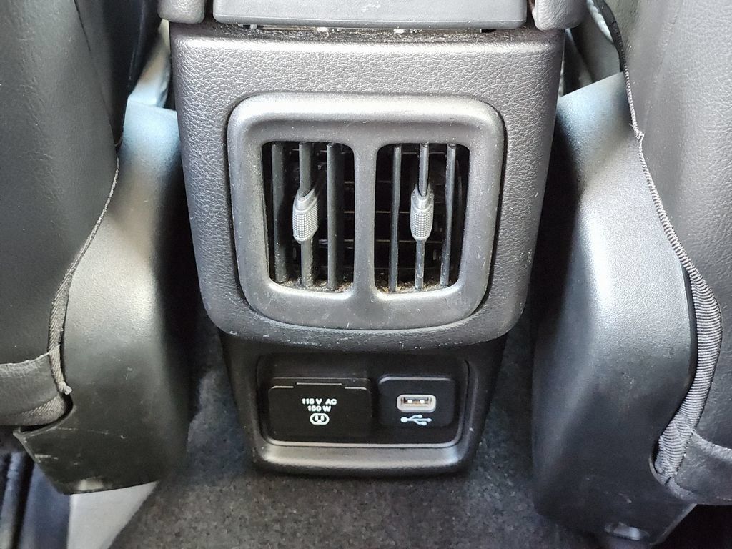 Used 2020 Jeep Compass Limited AWD/4WD image 29