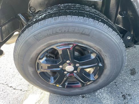 Used 2021 Jeep Wrangler Unlimited Sport image 12