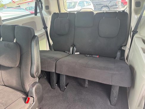 Used 2013 Dodge Grand Caravan American Value Package w/ UConnect Hands-Free Group image 16