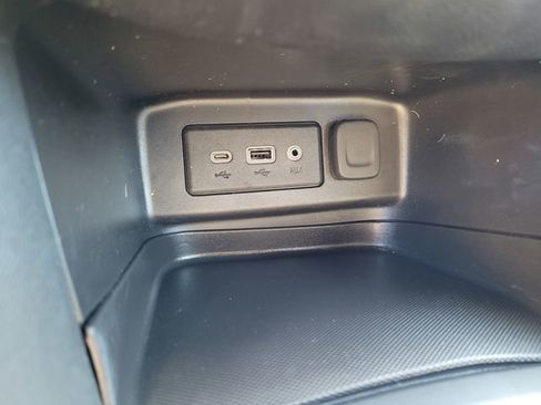 Used 2024 Chevrolet Equinox LT image 21