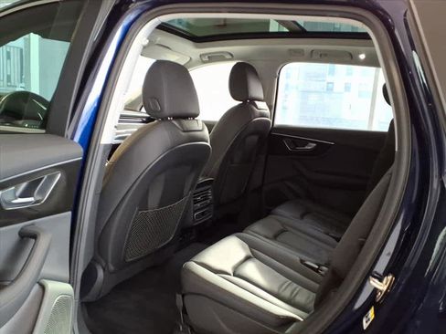 Used 2023 Audi Q7 Premium Plus w/ Premium Plus Package image 18