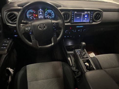 Used 2023 Toyota Tacoma TRD Off-Road image 13