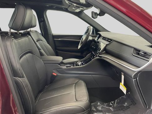 New 2026 Jeep Grand Cherokee L Limited image 17