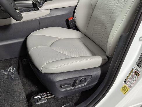 New 2026 Toyota Grand Highlander AWD image 15
