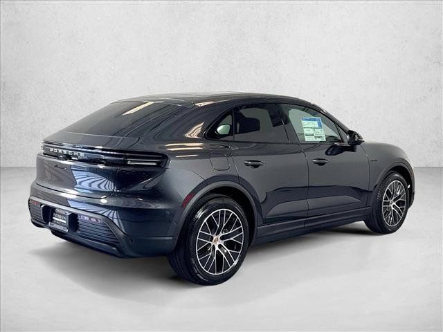 Certified 2026 Porsche Macan 4 Electric AWD/4WD image 9