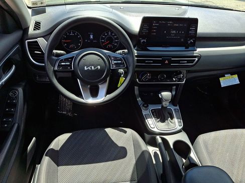 Certified 2023 Kia Seltos LX AWD/4WD image 11