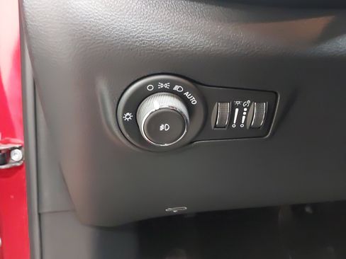 New 2026 Jeep Compass Latitude image 23