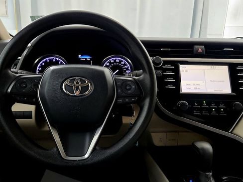Certified 2018 Toyota Camry LE FWD image 27