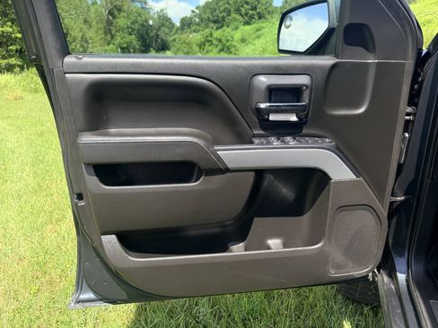 Used 2018 Chevrolet Silverado 1500 LT w/ Texas Edition AWD/4WD image 29