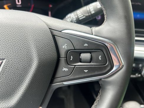 Used 2024 Chevrolet Trax LT w/ LT Convenience Package FWD image 23