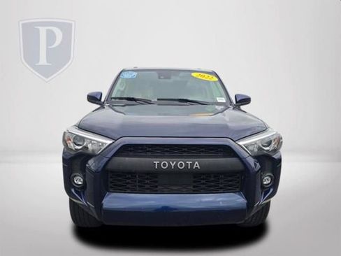 Used 2022 Toyota 4Runner SR5 RWD image 12