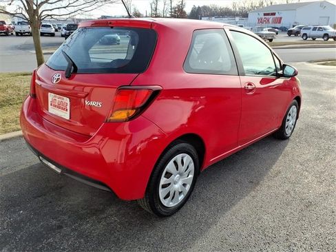 Used 2015 Toyota Yaris L image 19