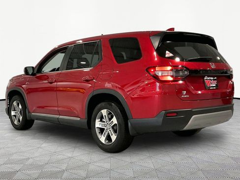 Used 2025 Honda Pilot EX-L image 4