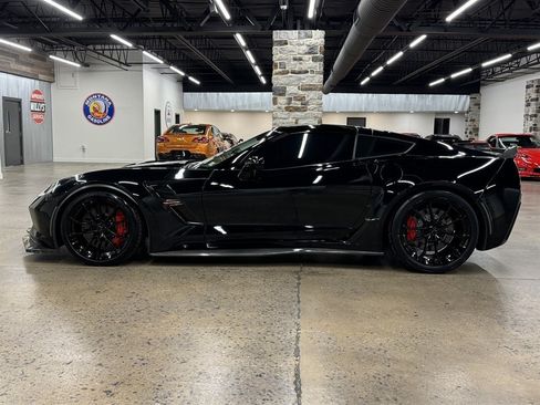 Used 2017 Chevrolet Corvette Grand Sport RWD image 4