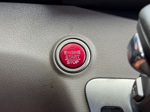 Used 2016 Honda Odyssey SE image 21