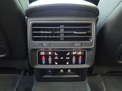 Used 2025 Audi Q7 2.0T Premium Plus AWD/4WD image 20