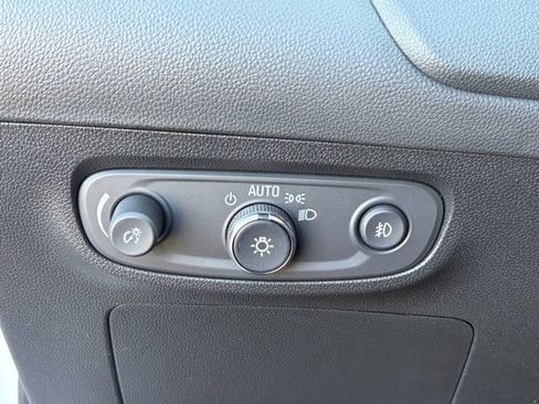 Certified 2022 Buick Encore GX Select w/ Safety Package II image 11