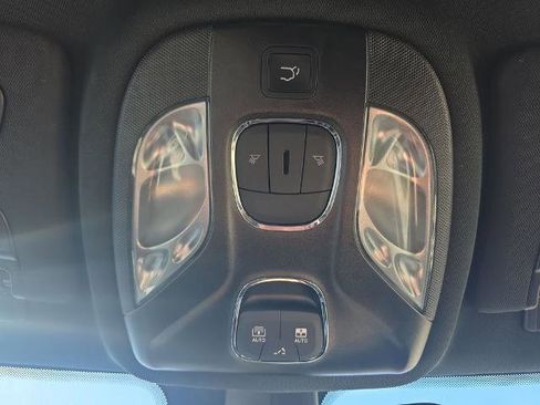 Used 2023 Jeep Compass Latitude w/ Sun and Sound Group image 37