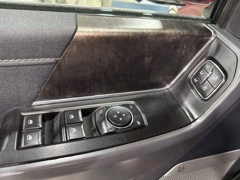 Used 2022 Ford F150 Lariat w/ Equipment Group 502A High image 29