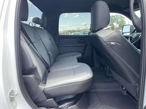 New 2026 RAM 2500 Tradesman w/ Chrome Appearance Group AWD/4WD image 17