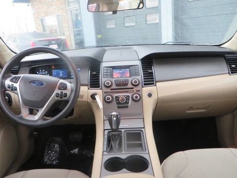 Used 2013 Ford Taurus SE image 44