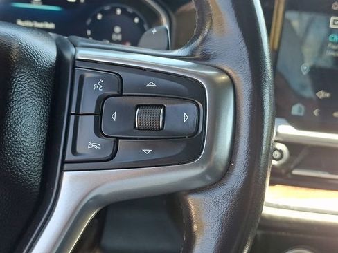 Used 2023 Chevrolet Silverado 1500 LT AWD/4WD image 8